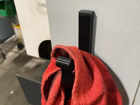 Magnetic Rag Hook