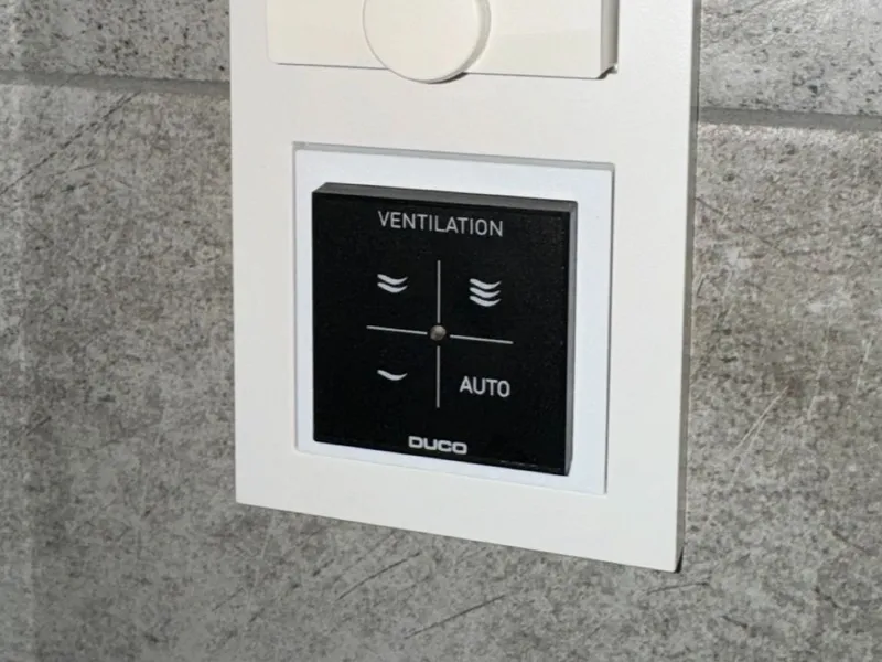 Duco Remote GIRA Adapter