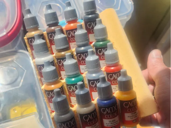 Range-peintures et pinceaux