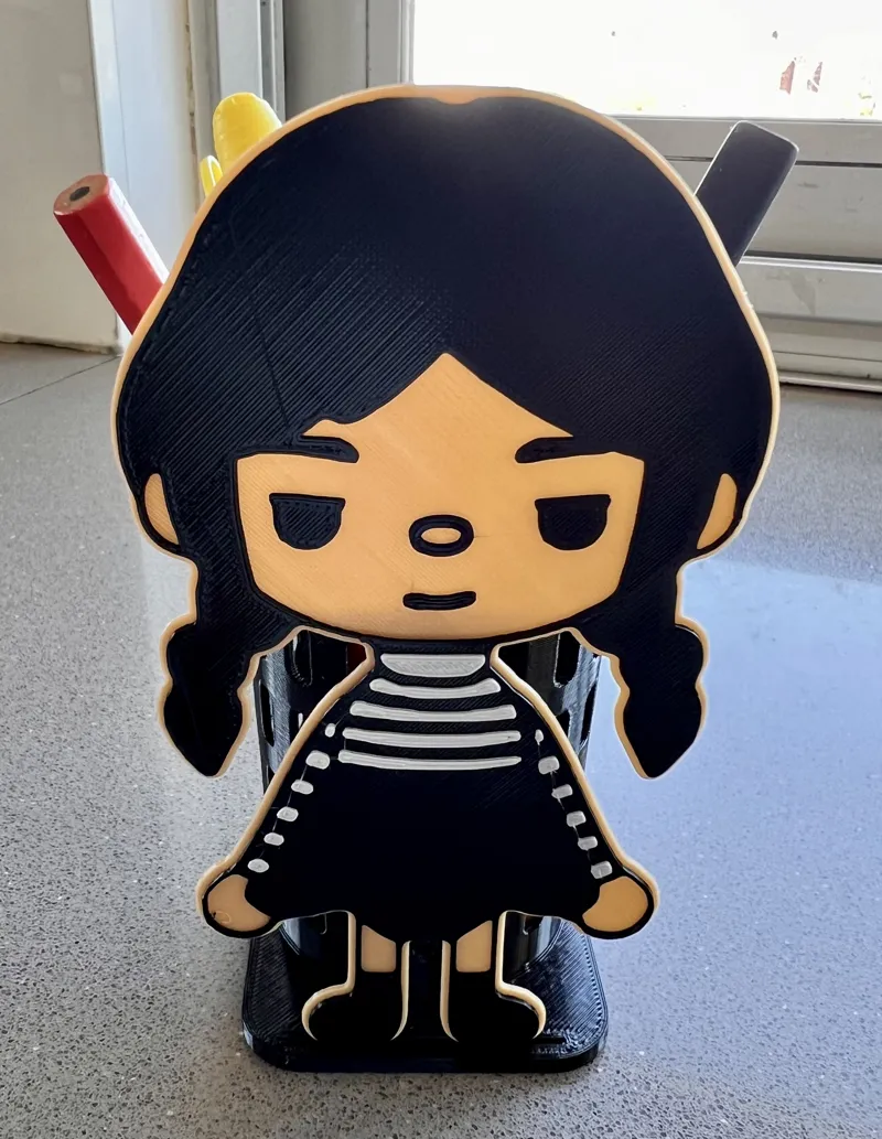 Wednesday Pen holder / Merlina lapicero