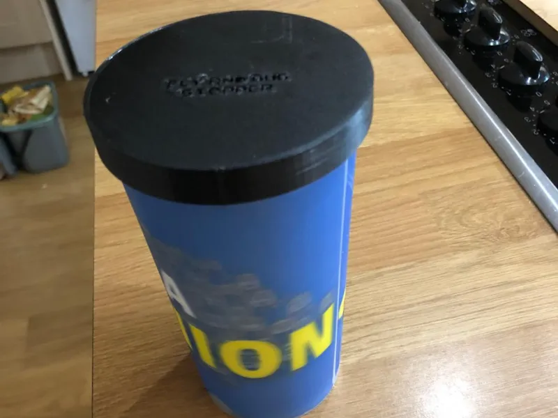 fly and bug stopper for cups and drinks