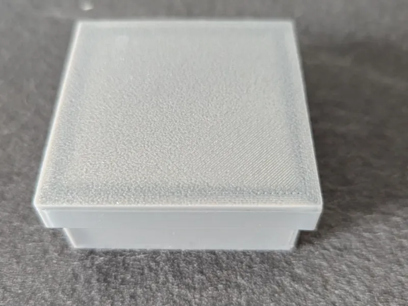 Storage box 