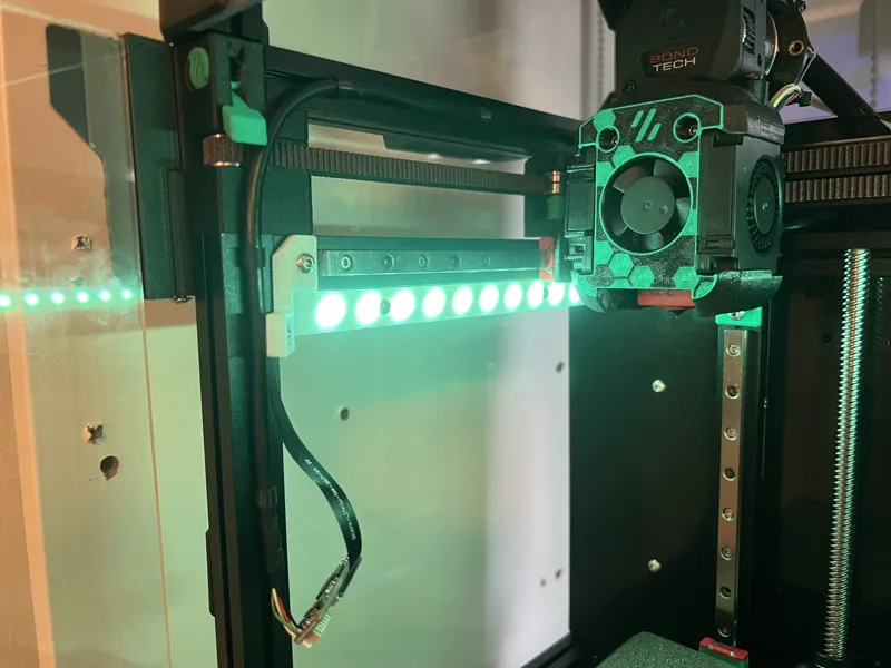 MakerBeamXL LED clips that clip + lp diffuser