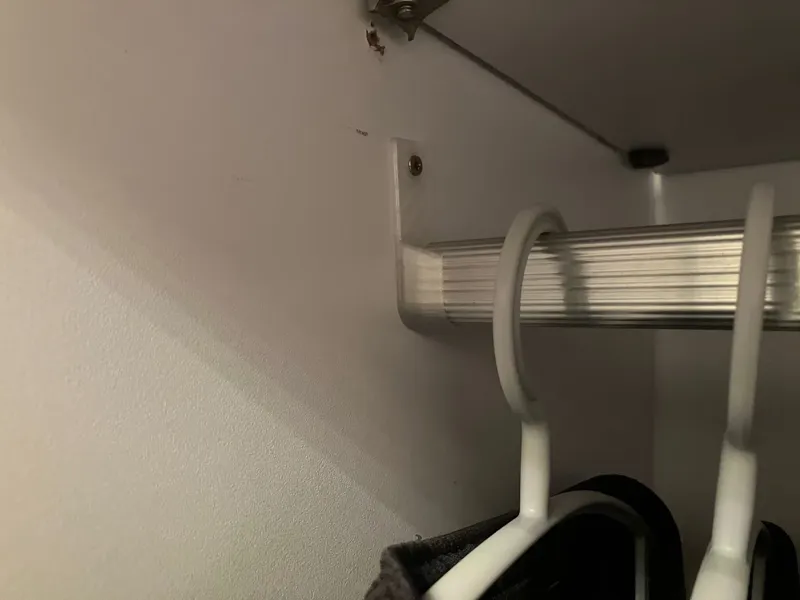 closet rod bracket 法兰座
