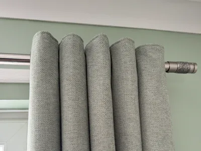 Curtain Spacer
