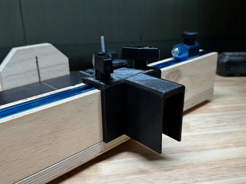Tablesaw Crosscut Sled Blade Guard
