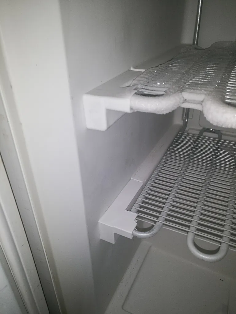 Freezer endcap (vendor/model unknown)