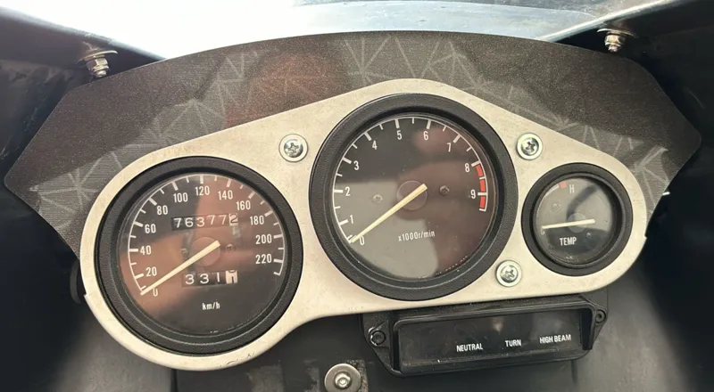 TDM850 YAMAHA motorcycle dashboard