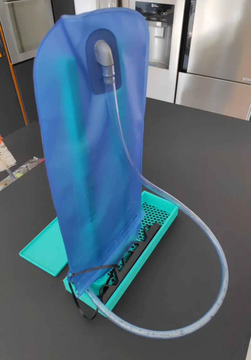 Soft flask drying rack extension