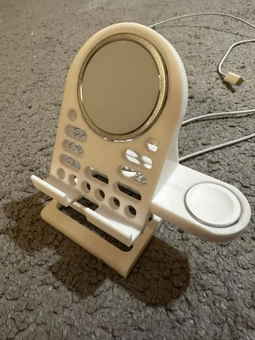 Apple 14 Pro + watch MagSafe stand