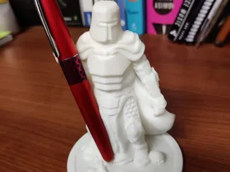 Knight pen holder