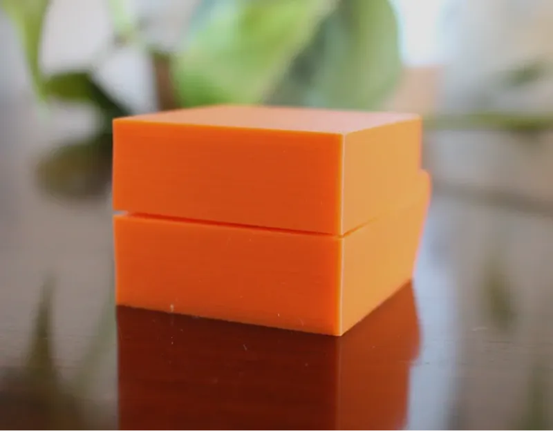 Box With Hinges (print in place)
