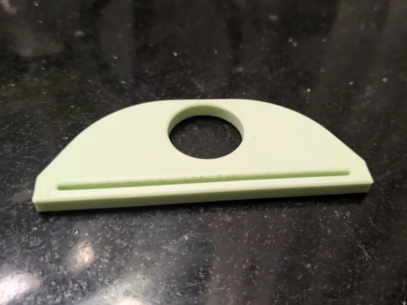 Tooth paste squeezer