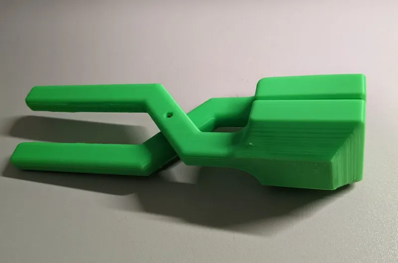 Sand /- Snowball Tongs