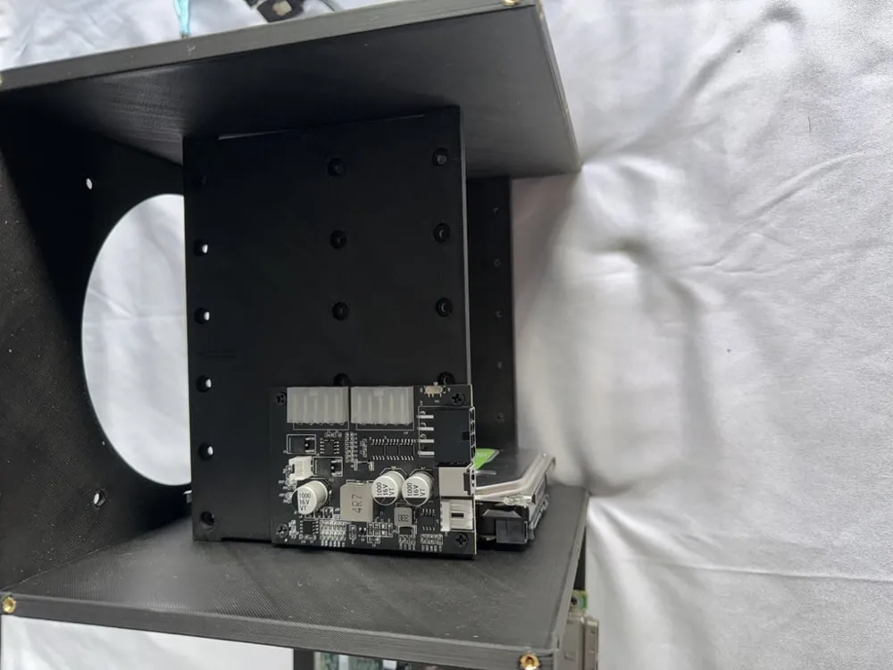Lenovo ThinkCentre Tiny NAS - Modelo de impresión 3D gratuito