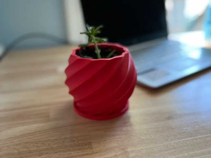 Spiral Vase or Pen Holder