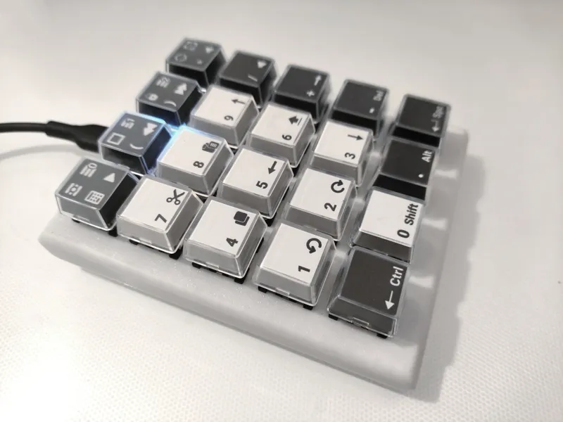 QMk-20keyMacroPad