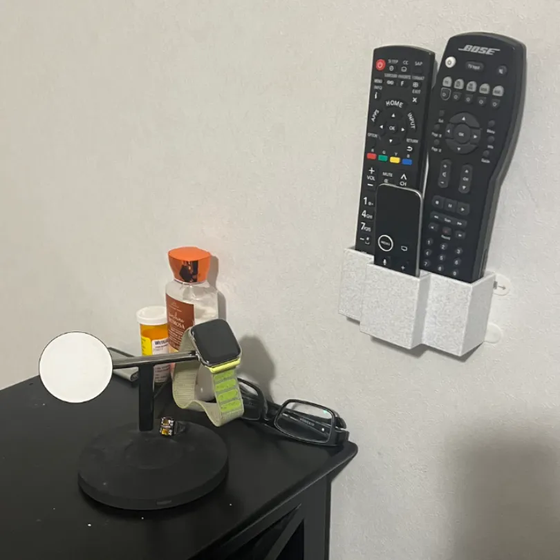 Range-télécommandes pour salon