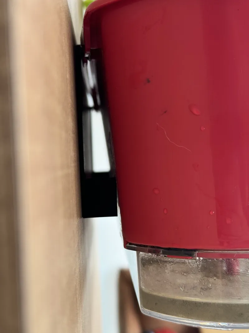 Vertical garden vase support