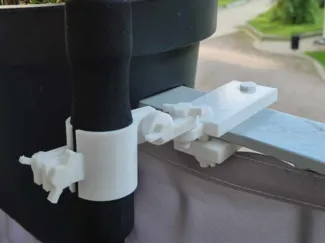 Umbrella balcony fastener