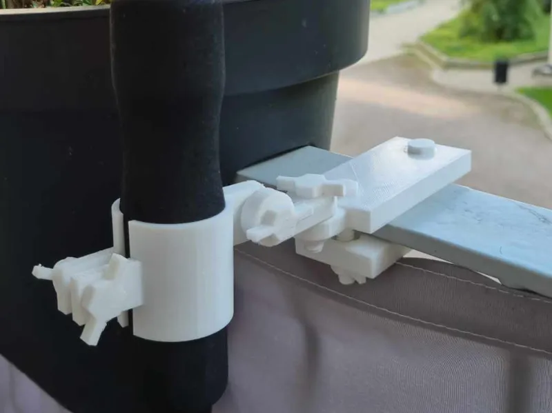 Umbrella balcony fastener
