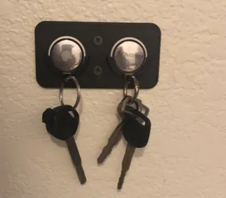 AirTag key holder