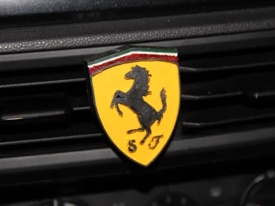 Ferrari Logo clip for car air vent