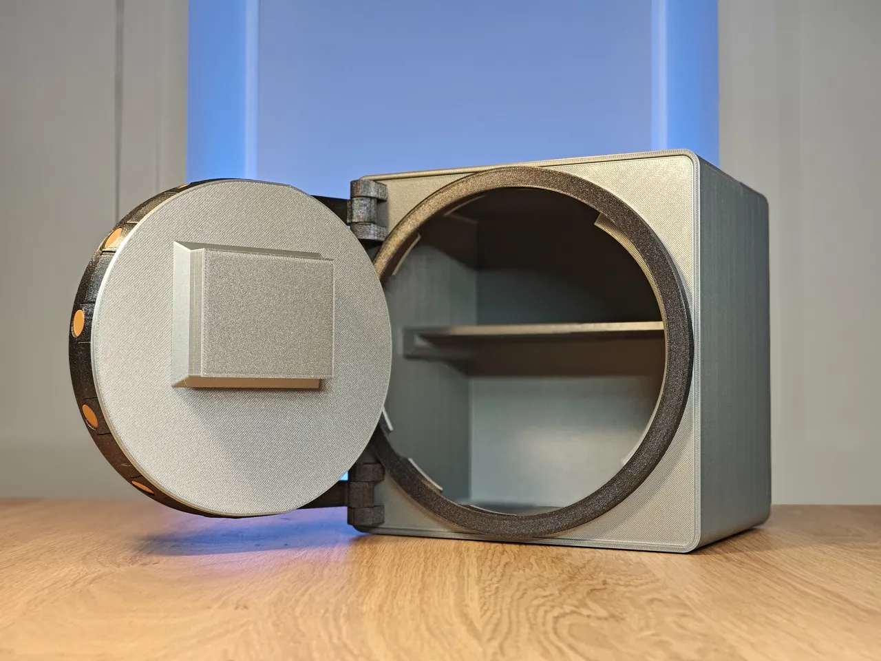 Vault with Lever Tumbler Lock view 3