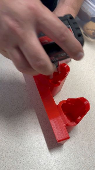 Milwaukee M12 battery 3 holder