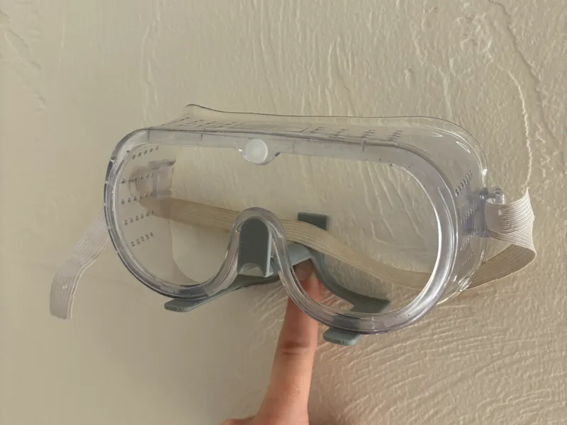 Goggles Holder (wall mount)