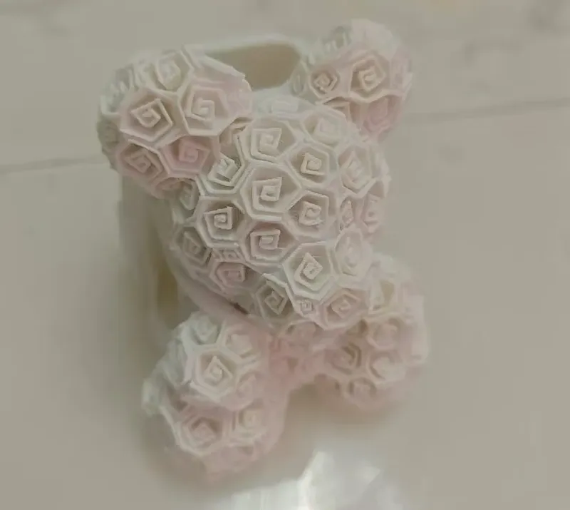 玫瑰熊笔筒