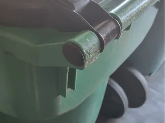 Trashcan Lid Hinge Pin