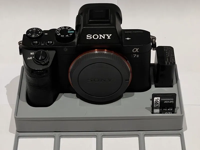 Gridfinity holder for Sony A7 mk2