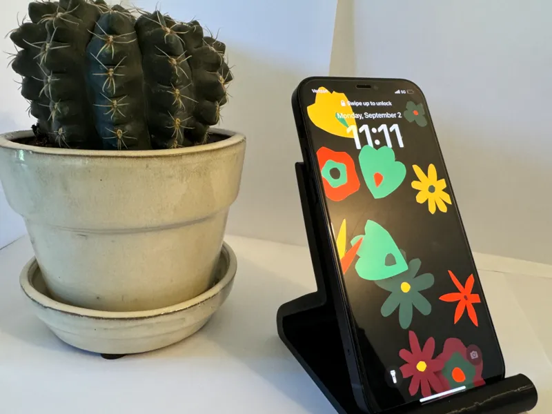 Sleek Phone Stand for any phone