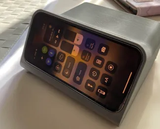 iPhone 13 Pro Standby Mode Dock
