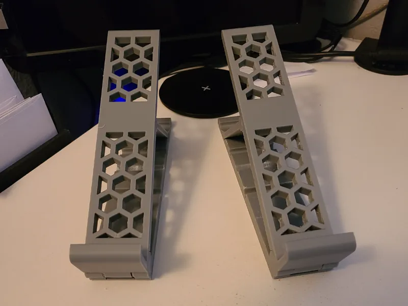 Foldable laptop stand - Honeycomb