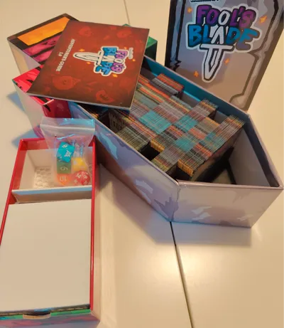 Fool's Blade Custom Insert (Fits sleeved cards)