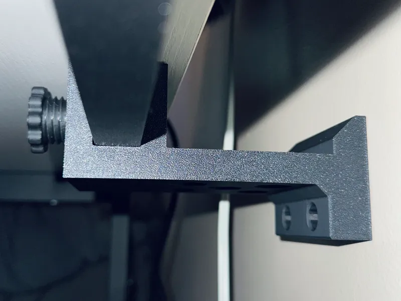 Anti-Wobble Desk Brace (Remix)