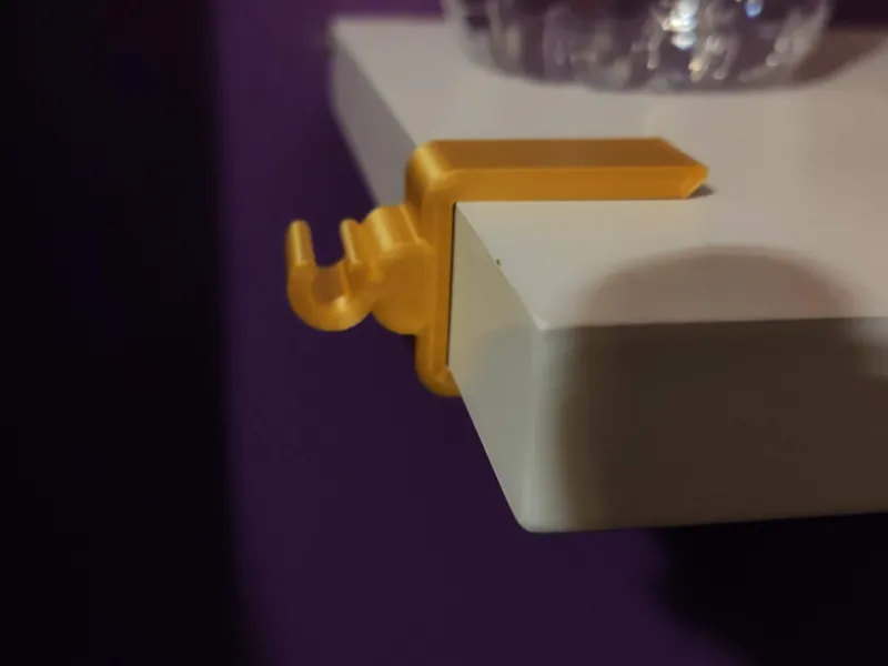 cable holder for 19 mm tablet