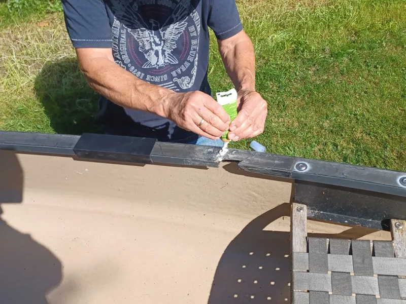 Canoe rail