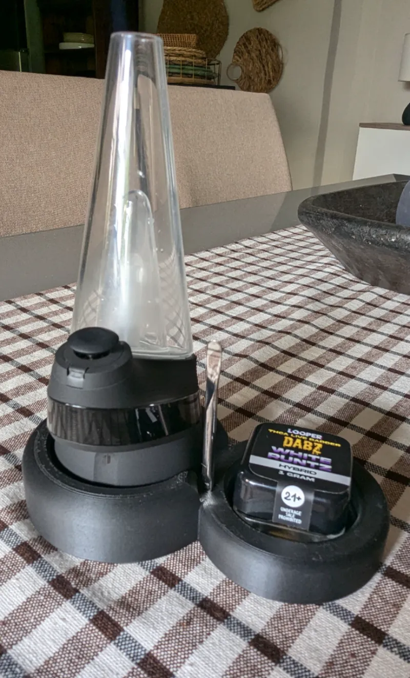 New Peak Puffco stand