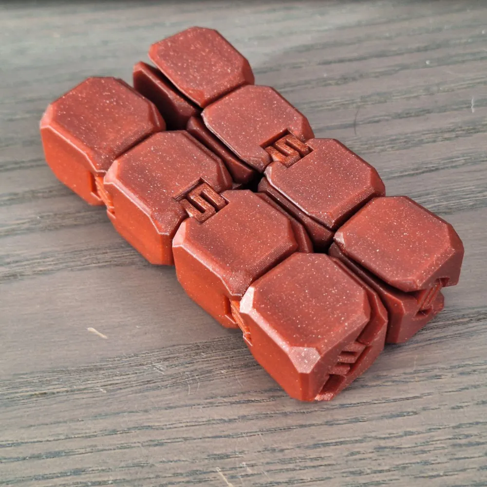 Fidget Toy Halved Cube By Schuetzi99 MakerWorld fidget-toy-halved-cube-by-schuetzi99-makerworld