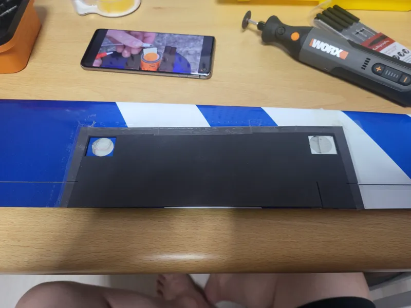 Servo cutout for Avinonik E23