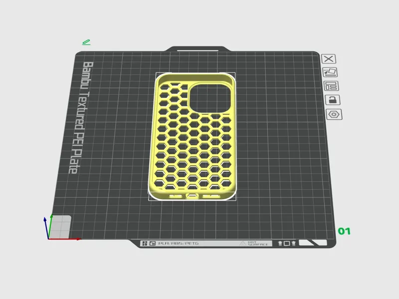 iPhone15ProMax镂空手机壳
