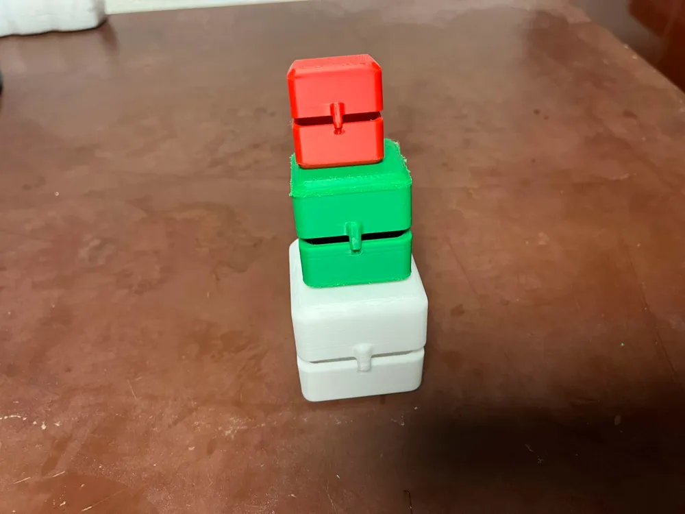 Box 50x50 with brake, 盒子 50x50 附煞車 - Free 3D Print Model