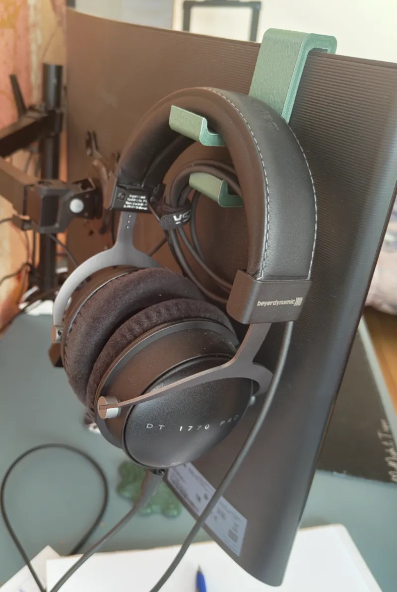 Headset holder