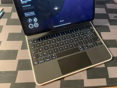Magic Keyboard Ipad 11" Case (anti scratch)