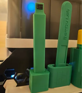 Nozzle cleaner
