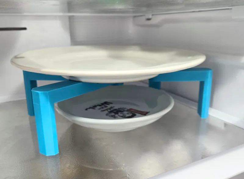 Adjustable fridge shelf - for stacking dishes