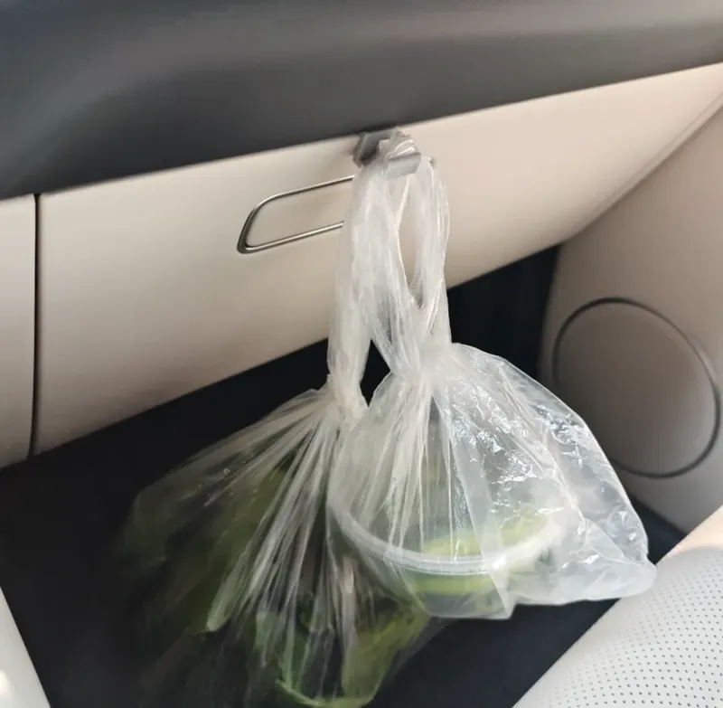 理想手套箱外卖挂钩